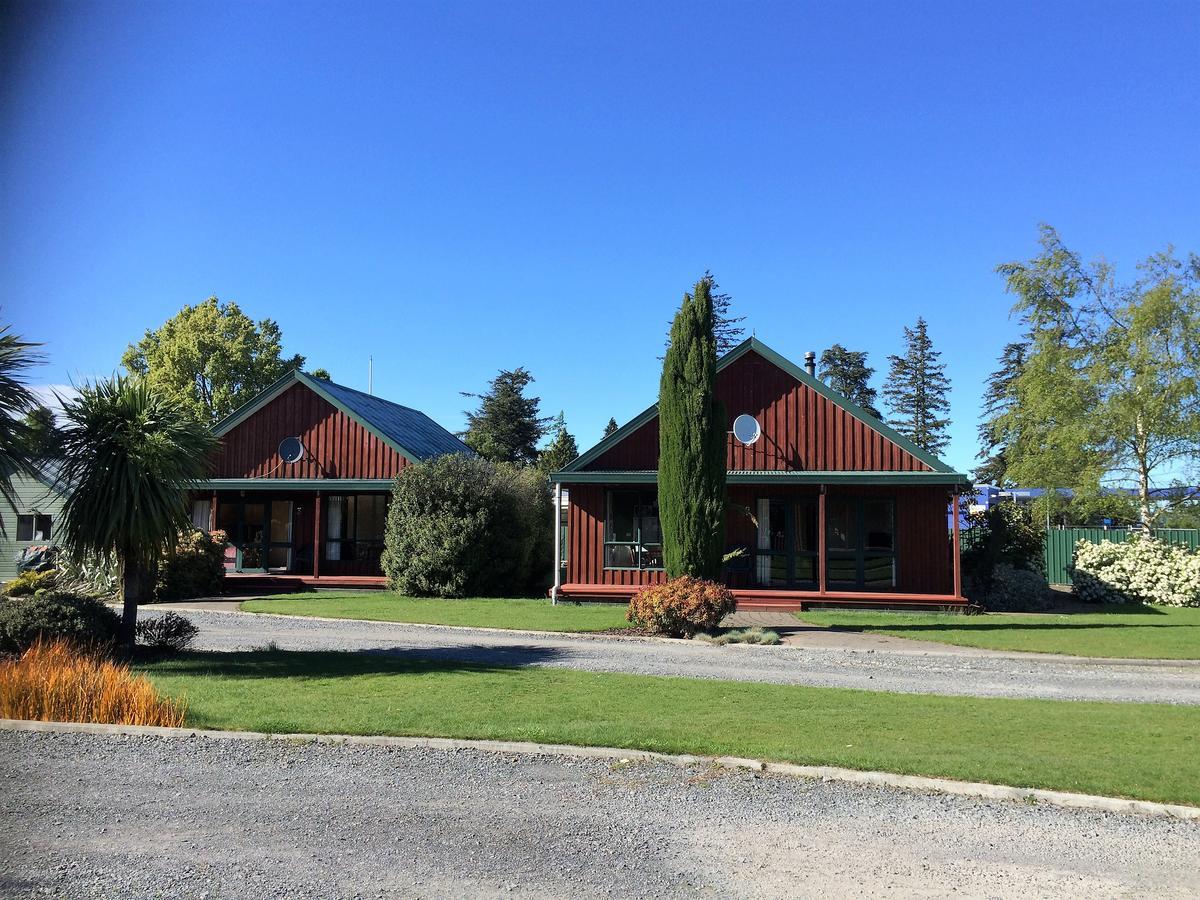 Cedar Chalets And Barkers Lodge Methven Dış mekan fotoğraf